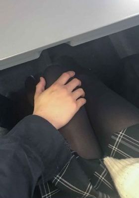 于子涵与摄影师的拍摄地点视频