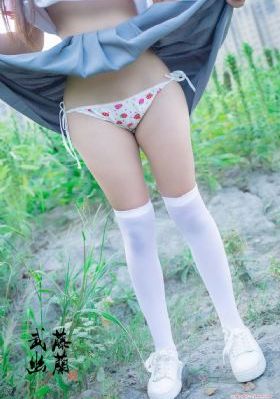 中字年轻漂亮的儿媳2