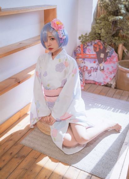 漂亮的女邻居3