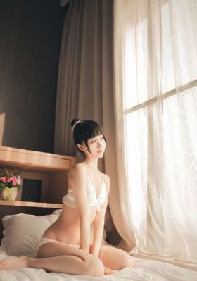内衣办公室樱花